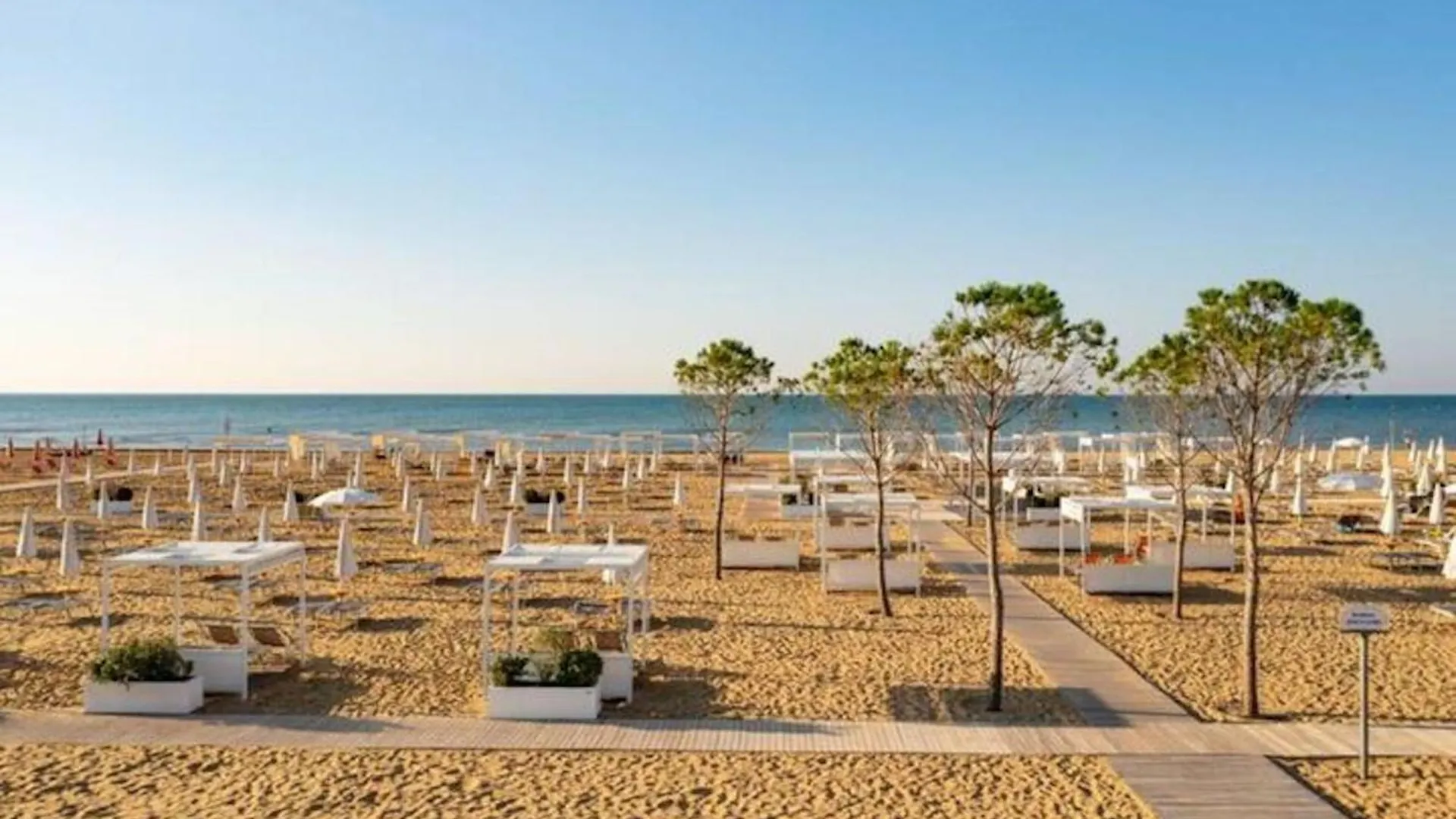 Enjoy Your Holiday In Our Flat-Beahost Porto Santa Margherita di Caorle Apartment